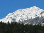Manali is a beautiful town in Himachal Pradesh, India. It is the most popular hill station in the state. Manali is located at an altitude of 2,050 m 