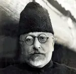 Maulana Abul Kalam Azad was the first Education minister of Independent India. He was a prominent leader to fight against the British in India. 