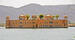 Jal Mahal Jaipur is also called as water palace is located in the Mansagar Lake. It was built by Mahraja Pratap Singh