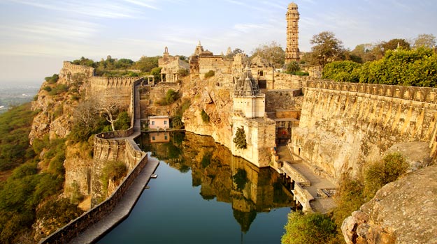 Chittorgarh Tourism: Chittorgarh has many places of interest to visit. Some of them Chittorgarh fort, Vijaya Stambha, Kirti Stambh and more