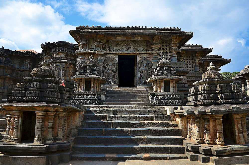 Hoysaleswara temple Halebidu