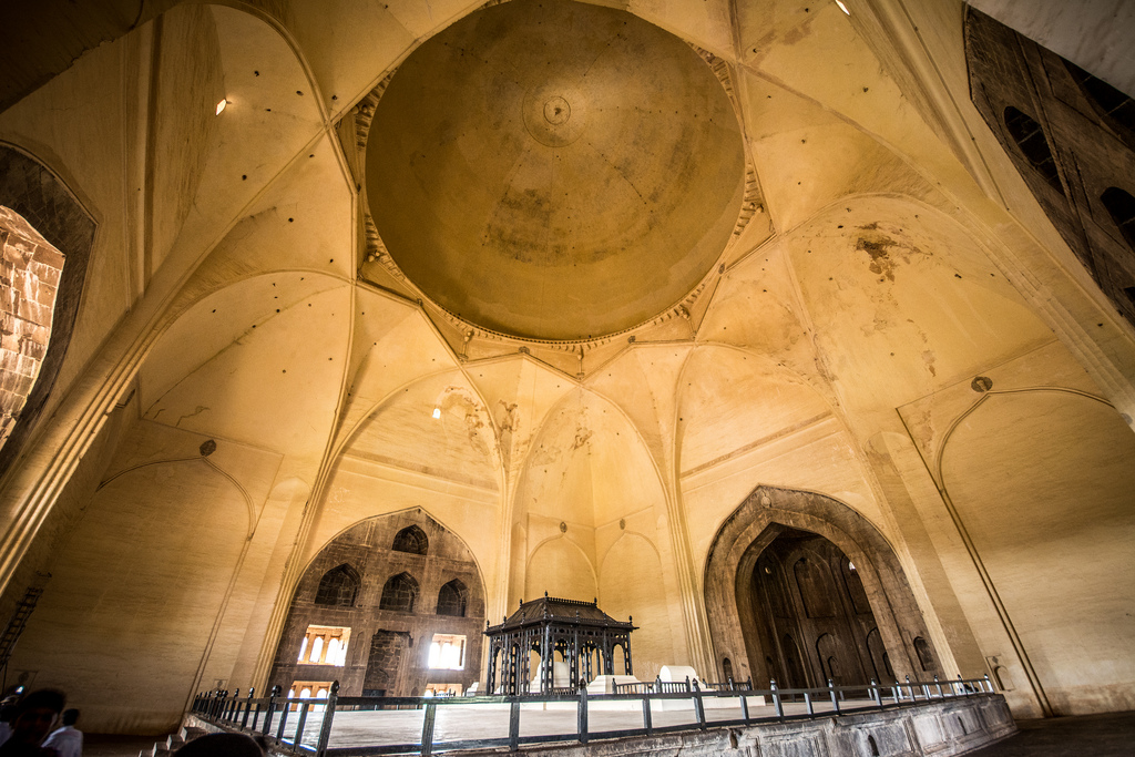 Whispering gallery