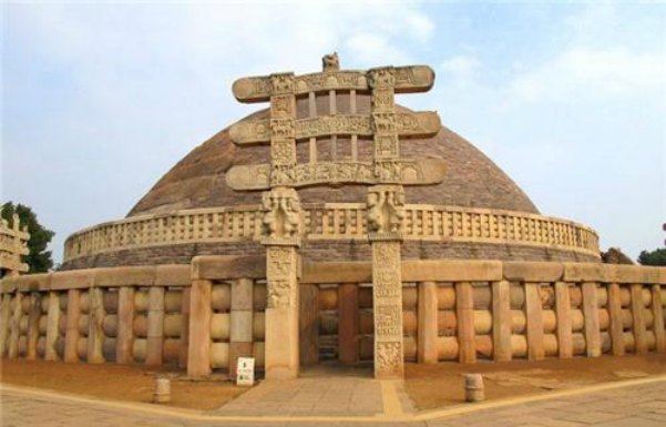 Sanch Stupa. Art and architecture work of Mauryan Empire