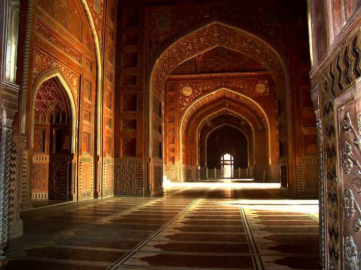 Stunning architecture of Taj Mahal