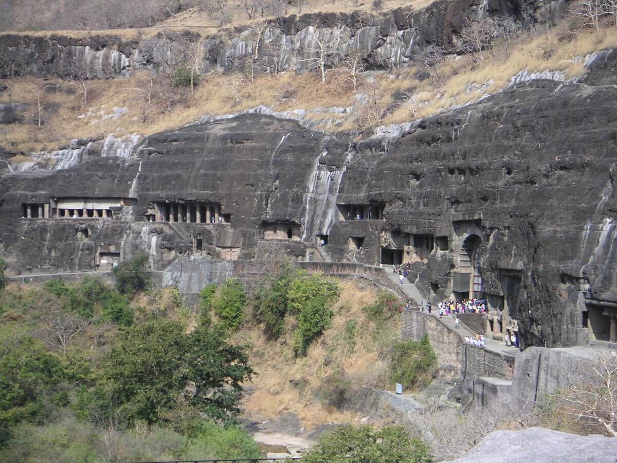 Ajanta Caves are the 30 rock cut caves located in Aurangabad, Maharashtra, India. It was built in two different periods. 