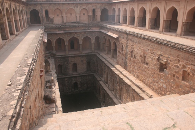 Baoli in Red FOrt