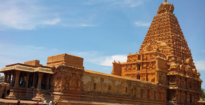 Brihadeeswarar temple