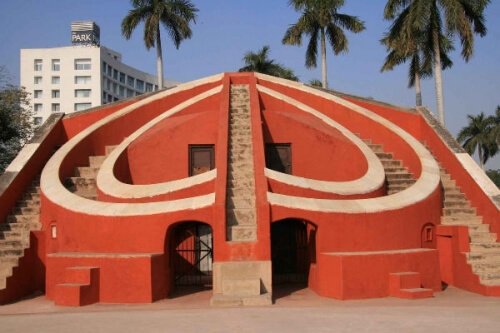 Jantar Mantar Delhi is a observatory house present not only in Delhi but also in Jaipur, Ujjain, Varanasi and Mathura
