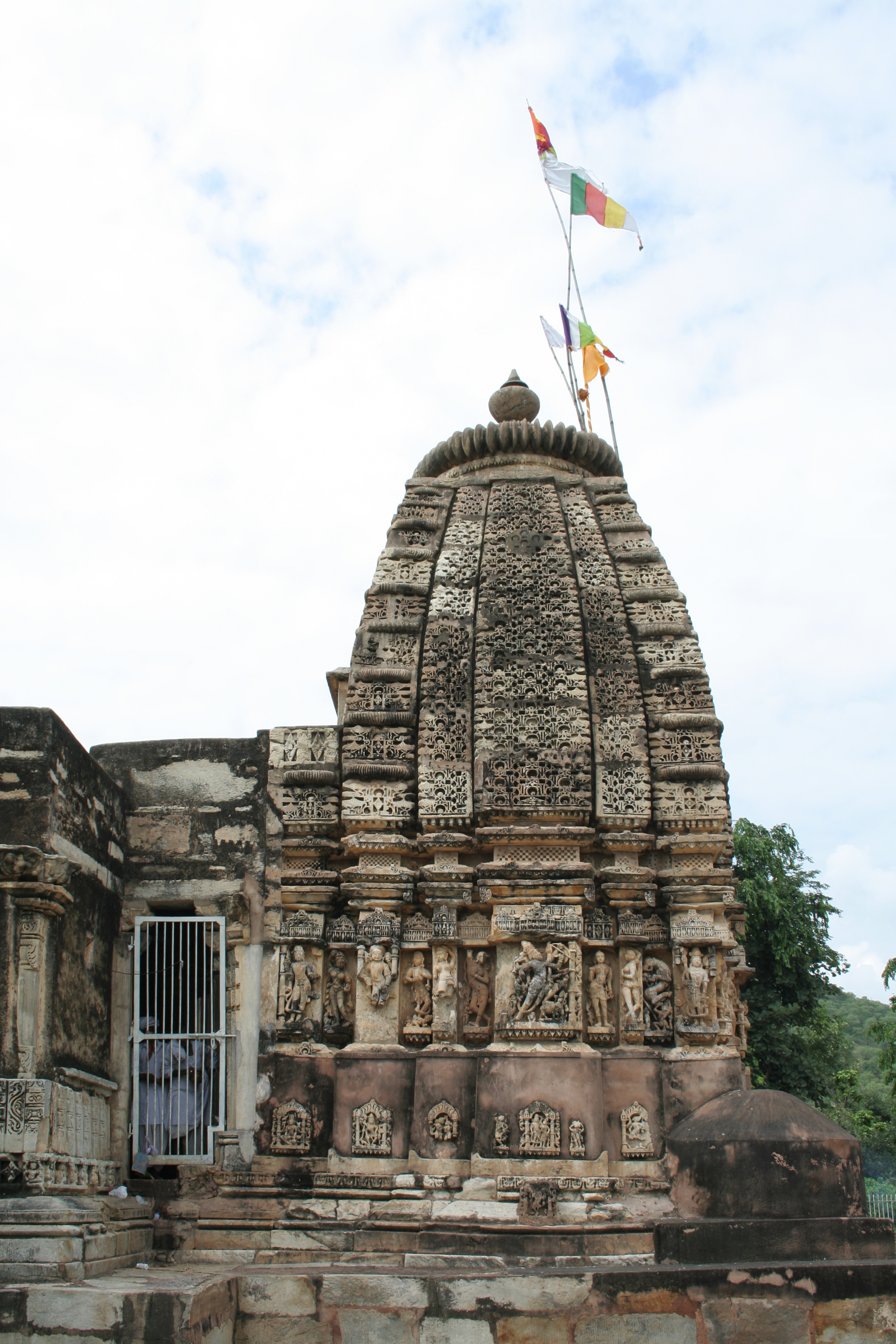 Neelkanth temple